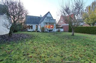 Einfamilienhaus kaufen in 22844 Norderstedt, Großes Einfamilienhaus mit zwei Wohneinheiten in Norderstedt