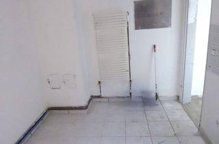 Haus kaufen in 35713 Eschenburg, Renovierungsbedürftiges Ferienhaus mit Garten und Garage