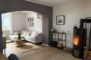 Haus kaufen in 45307 Leithe, Bezugsfertiges Zechenreihenmittelhaus mit Pool, Kamin und Klimaanlage in Essen-Leithe