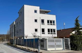 Gewerbeimmobilie kaufen in 70825 Korntal-Münchingen, KORNTAL - MODERNES GEBÄUDE -IDEAL ALS ÄRZTE-/BÜROHAUS, MIT 2 WOHNEINHEITEN!