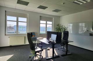 Büro zu mieten in Industriestraße 10, 61118 Bad Vilbel, Großzügige Praxis-/Bürofläche im 2. OG (Aufzug) im Industriegebiet in Bad Vilbel - Dortelweil