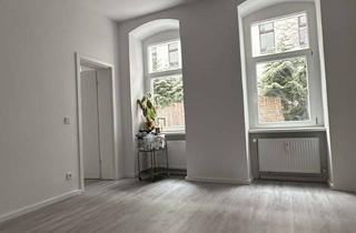 Immobilie mieten in Buttmannstraße, 13357 Wedding, 1 room city apartment with garden with immediate move in