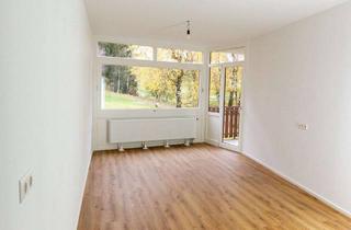 Wohnung kaufen in Am Riesenbühl, 79859 Schluchsee, 2-Zimmer-Wohnung in Schluchsee, kernsaniert, mit Hallenbad