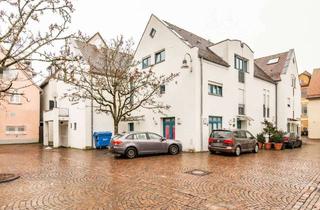 Wohnung kaufen in 88400 Biberach, Stilvolle Dachgeschosswohnung im Herzen von Biberach