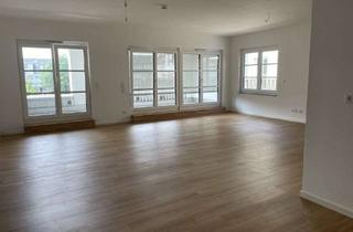 Wohnung mieten in Pucher Straße 7b, 82256 Fürstenfeldbruck, Top moderne 4 Zi Wohnungen mit Terrasse