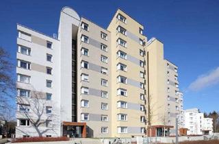 Wohnung mieten in Biberacher Straße 28, 89079 Wiblingen, Geräumige und modernisierte 4-Zimmer Wohnung mit Balkon!