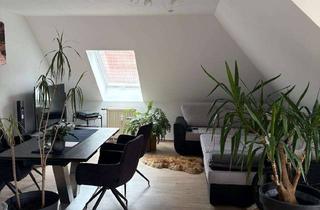 Wohnung mieten in Heini-Dittmar-Strasse 15, 86159 Universitätsviertel, Gepflegte 2-Zimmer Dachgeschosswohnung in Augsburgs Universitätsviertel