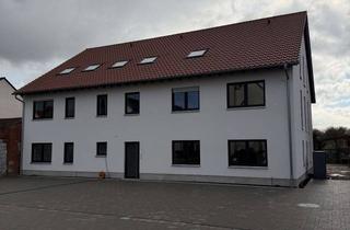 Wohnung mieten in Saarstraße 127 A, 76870 Kandel, Neubauwohnung (3 Zm.) mit Garten & Terrasse in ruhiger Lage von Kandel