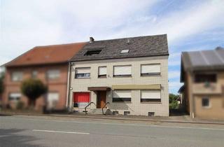 Mehrfamilienhaus kaufen in 34414 Warburg, 3 WE sofort, 4-6 WE nach Umbau: Mehrfamilienhaus mit Potential in Warburg Hohenwepel