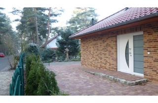 Haus mieten in 15366 Hoppegarten, Bungalow mit 3 Zimmern am grünen Stadtrand von Berlin (Hoppegarten)