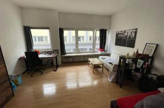 Wohnung kaufen in 68161 Mannheim, Mannheim - Geräumige 3-Zimmer-Wohnung mit Balkon im Herzen von Mannheim
