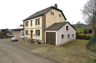Haus kaufen in Laucherbach, 54614 Niederlauch, Niederlauch - Ruhig gelegenes, geräumiges Wohnhaus mit Halle, Garage, Wiese und Pferdestall auf einem 6.197 m² großen Grundstück in Niederlauch