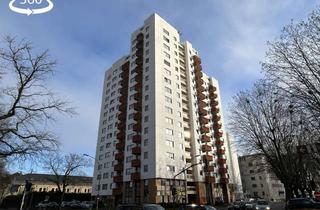 Wohnung kaufen in 66740 Saarlouis, BIETERVERFAHREN - PROVISIONSFREI - Eigentumswohnung aus Nachlass - Hochhaus am Ring