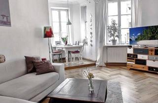 Wohnung kaufen in 80687 Laim, Charmante 3-Zimmer-Altbauwohnung im Jugendstil in München/ Laim