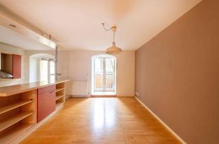 Wohnung kaufen in 10435 Mitte, Vermietete 4-Zimmer-Altbauwohnung im Beletage!