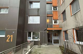 Wohnung kaufen in 24109 Mettenhof, Ruhig gelegene 4-Zimmer ETW im 5. Stock mit Fahrstuhl direkt unterm sanierten Dach