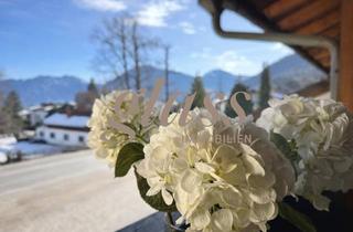 Wohnung kaufen in 83707 Bad Wiessee, Modern wohnen in Seenähe: helle Galeriewohnung mit Balkon in Bad Wiessee-Abwinkl