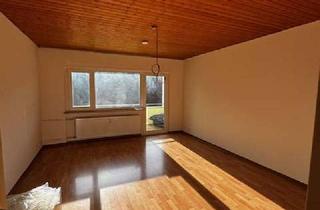 Wohnung kaufen in Paul-Zweigart-Str. 17, 71063 Sindelfingen, Renovierte 1 Zimmer Wohnung im 1.OG mit EBK, neuwertigem Tageslichtbad in 71063 Sindelfingen