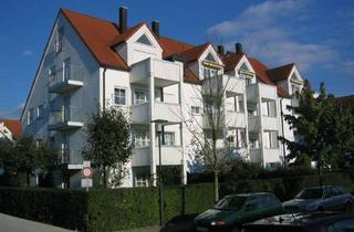 Wohnung kaufen in 89335 Ichenhausen, Gemütliche Etagenwohnung mit Dachspitzausbau