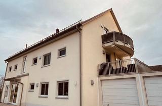 Wohnung kaufen in 85399 Hallbergmoos, Großzügige 3 Zimmer Wohnung mit Dachterrasse! Bezugsfrei!