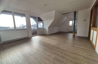 Wohnung mieten in Ignaz-Rohr-Straße 59, 78727 Oberndorf, Helle 3,5-Zimmer-Dachgeschosswohnung ca. 90 m² – neu renoviert, Balkon – Hochmössingen