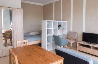 Wohnung mieten in Lindauer Allee 38, 13407 Reinickendorf, große möbilierte 1 Zimmer Wohnung mit Ausblick und Parkplatz