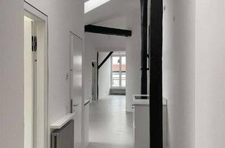 Wohnung mieten in Wörther Str., 10435 Prenzlauer Berg, Wunderschöne DG-Wohnung mit Terrasse und Aussicht! Nähe Kollwitzplatz!