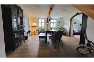 Wohnung mieten in 96450 Coburg, Einmalig! Wohnen im "Dornheimschen Palais" - Stilvolle 5-Zimmer-Studiowohnung im Stadtkern