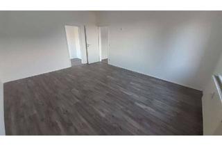 Wohnung mieten in 08359 Breitenbrunn, Große Wohnung im Grünen-auf Wunsch mit Einbauküche!