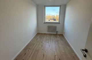 Wohnung mieten in Rhönstr. 11, 42579 Heiligenhaus, Schöne, große 4 Zimmer-Wohnung mit Balkon