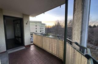 Wohnung mieten in Fasanenweg, 82061 Neuried, Mit Balkon! Familienfreundliche 3-Zimmer-Wohnung