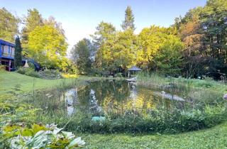 Villa kaufen in 90537 Feucht, Exklusiv. Privat. NaturverbundenIhre Villa mit Waldflair & Wasserlauf