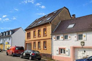 Mehrfamilienhaus kaufen in 76356 Weingarten, Vollvermietetes Mehrfamilienhaus in Weingarten – Solide Kapitalanlage mit Wertsteigerungspotenzial