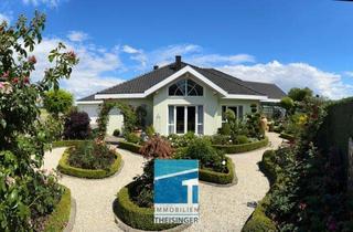 Einfamilienhaus kaufen in 85111 Adelschlag, Exklusives Einfamilienhaus m. Einliegerwohng. und Pool zw.. Ingolstadt u. Eichstätt in ruhiger Lage!