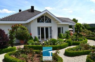 Villa kaufen in 85111 Adelschlag, Villa m. Wellnessb., Pool, neuer Wärmepumpe, neuem Aussenanstrich, ELW in ruhiger Lage in Pietenfeld