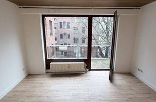 Wohnung kaufen in 50968 Köln, Investitionsobjekt oder Eigennutzung – Einzimmerwohnung mit Balkon im Kölner Süden (Bayenthal)
