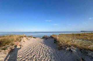 Grundstück zu kaufen in Rügen Resort 18, 18586 Middelhagen, Baugrundstück mit Ostseelage und Baugenehmigung!