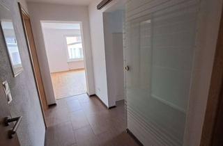 Immobilie mieten in Rothenbergstraße, 91233 Neunkirchen, Helle 3- Zimmer- EG Wohnung mit EBK, Terrasse, Keller und Garten, befristet auf 3 Jahre