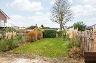 Wohnung kaufen in Dünenweg, 23743 Grömitz, Neuwertige Wohnung mit Dachterrasse und Sauna in begehrter Lage, wenige Gehminuten zum Strand