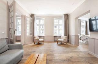 Wohnung kaufen in Schönhauser Allee 185, 10119 Prenzlauer Berg (Prenzlauer Berg), Nahe Rosa-Luxemburg-Platz: 4 Zimmer Altbau-Wohnung, 2 Bäder, elegant und aufwendig saniert