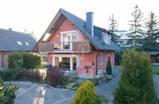 Haus kaufen in 17207 Röbel, Mit Blick auf die Müritz: massives Ferienhaus mit drei fast baugleichen Wohneinheiten