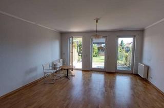 Reihenhaus kaufen in 13581 Spandau, Reihenhaus mit 3,5 Zimmern, großzügiger Nutzfläche/Ausbaureserve in Berlin-Spandau