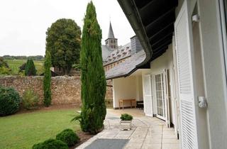 Doppelhaushälfte kaufen in 65385 Rüdesheim am Rhein, Doppelhaushälfte: Fast autark. Zuhause mit 4 Wohneinheiten.