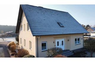 Haus kaufen in 16818 Storbeck-Frankendorf, Viel Platz für große Pläne: Wohnhaus mit 8 Zimmern und Keller auf großem Grundstück in Frankendorf