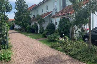 Anlageobjekt in Paracelsusweg, 06217 Merseburg, Provisionsfrei - Reihenhaus mit eigenen Garten