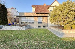 Einfamilienhaus kaufen in 90768 Fürth, Fürth - Hochwertiges Wohnensemble in Fürth-Vach: Gepflegtes Haupthaus mit Einliegerwohnung