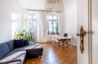 Wohnung kaufen in 10437 Berlin, Berlin - Charmante Altbauwohnung mit Südbalkon im begehrten Gleimkiez