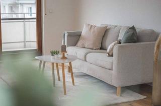 Wohnung kaufen in 71229 Leonberg, Leonberg - sofort frei: Hochwertig renoviert mit Balkon, zentral und dennoch ruhig