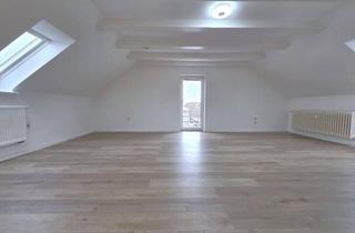 Wohnung mieten in 86163 Hochzoll, Von RTI: Charmante Dachgeschosswohnung in Augsburg-Hochzoll!