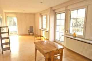 Wohnung mieten in 97318 Kitzingen, 3-Zimmer Wohnung mit Balkon und Garage in Kitzingen